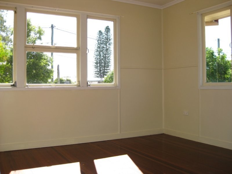 37 Crosshill Street, Leichhardt QLD 4305