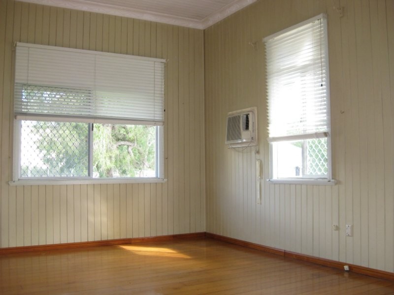 37 Ferrett Street, Sadliers Crossing QLD 4305