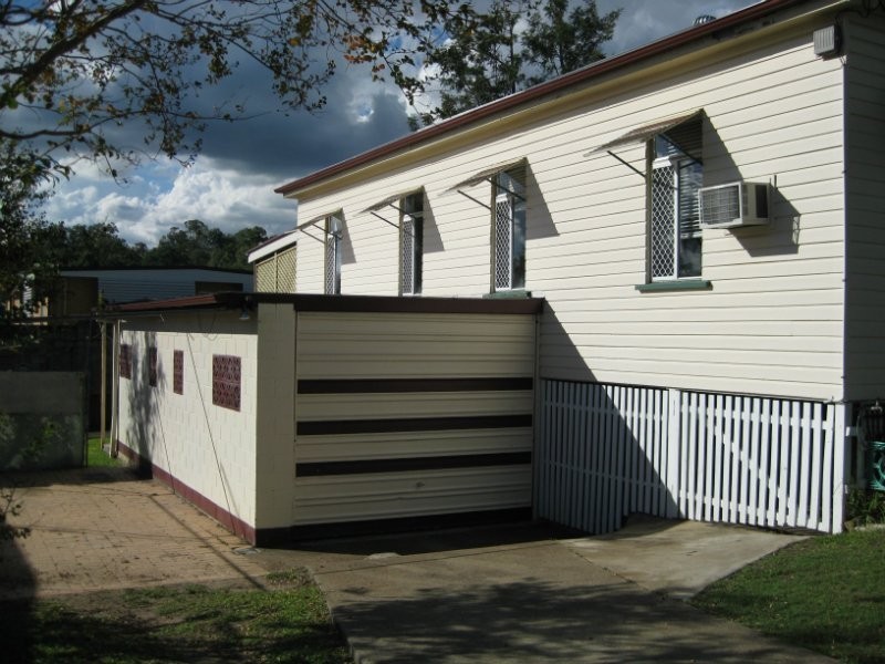37 Ferrett Street, Sadliers Crossing QLD 4305