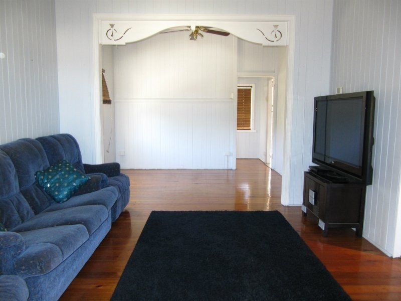 9 William Street, Rosewood QLD 4340