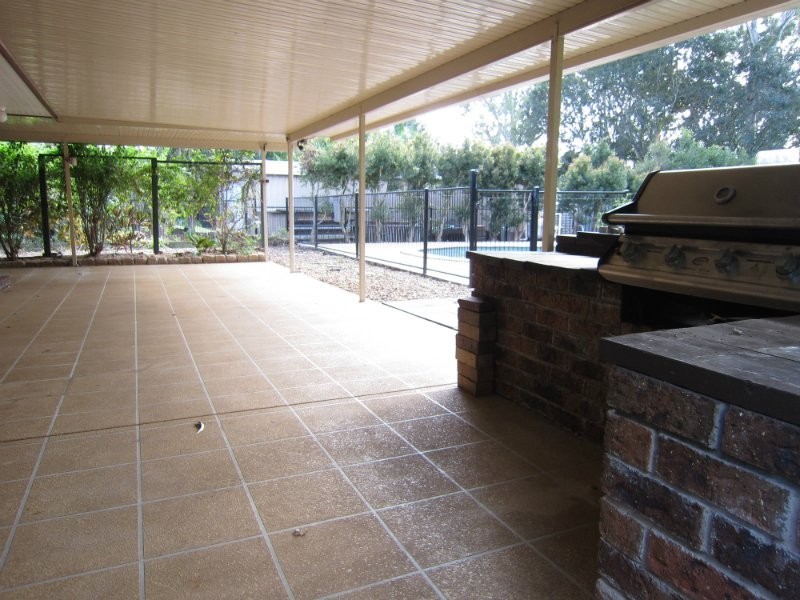 26 Islandview Street, Barellan Point QLD 4306