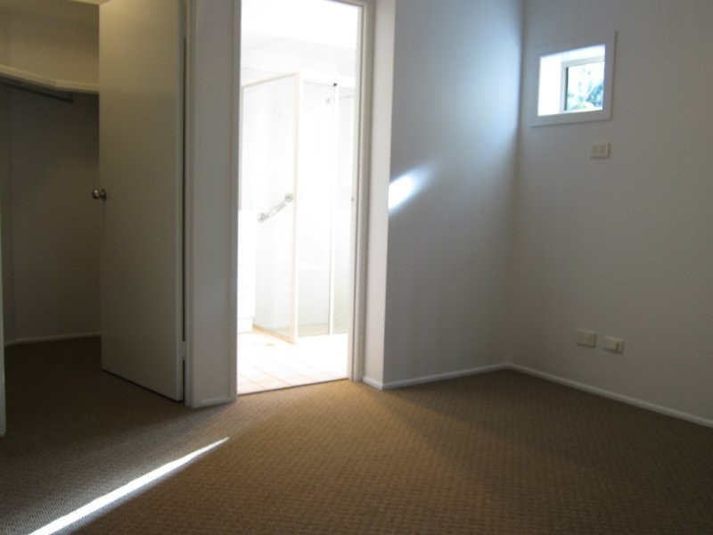 26 Islandview Street, Barellan Point QLD 4306