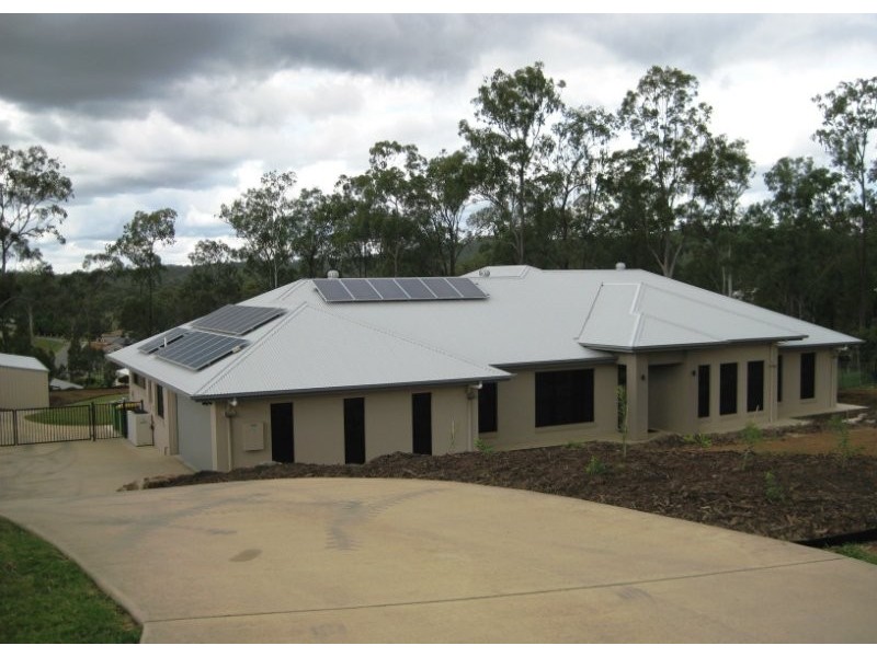 100 Winland Drive, Deebing Heights QLD 4306