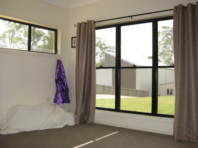 100 Winland Drive, Deebing Heights QLD 4306