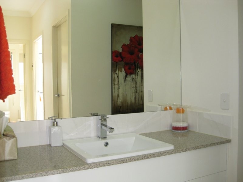 100 Winland Drive, Deebing Heights QLD 4306