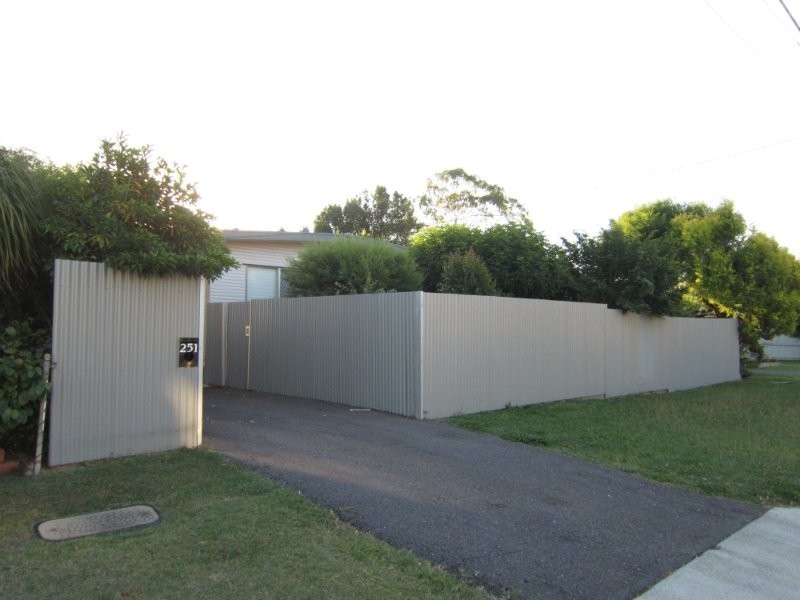 251 Whitehill Road, Raceview QLD 4305