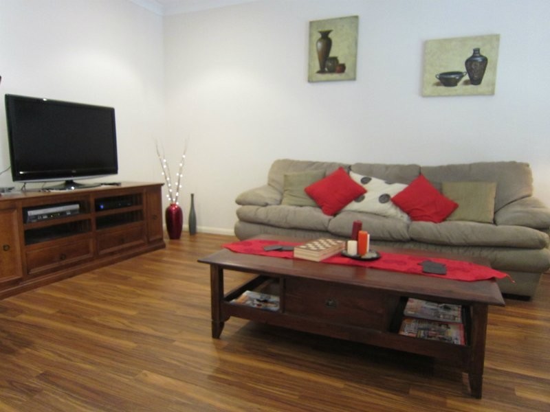 13 McDougall Close, Silkstone QLD 4304