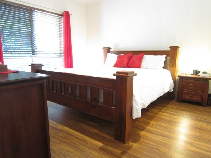 13 McDougall Close, Silkstone QLD 4304