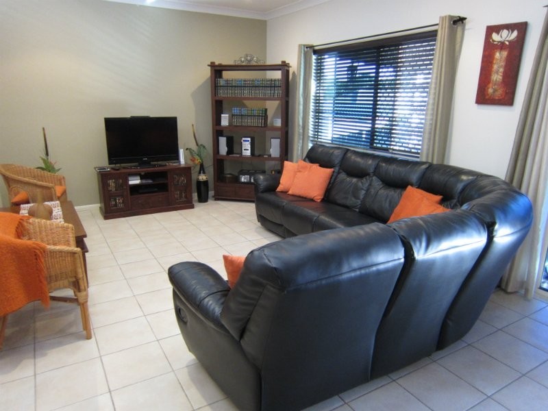 13 McDougall Close, Silkstone QLD 4304