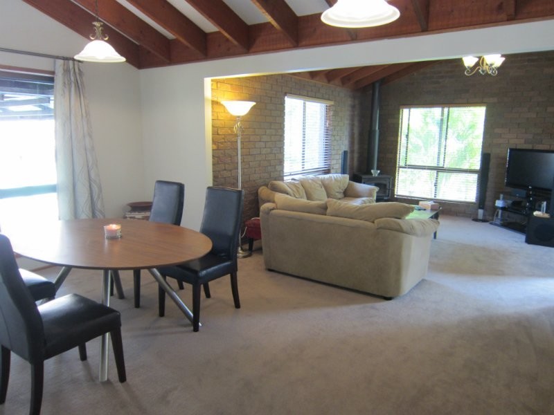 25 Hood Street, Karalee QLD 4306