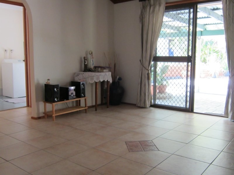 25 Hood Street, Karalee QLD 4306