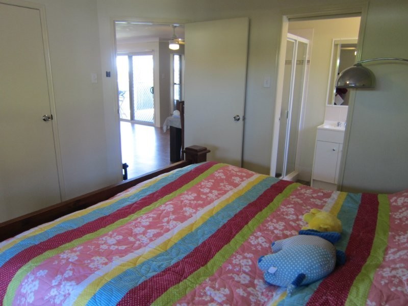 138 Edwards Street, Raceview QLD 4305