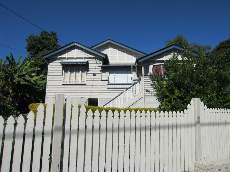 3 Brisbane Road, Newtown QLD 4305