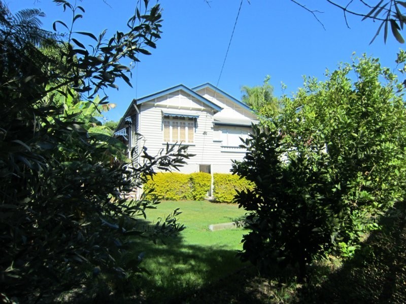 3 Brisbane Road, Newtown QLD 4305