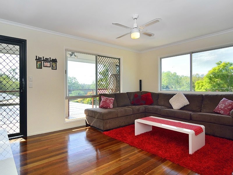 14 Beechwood Drive, Yamanto QLD 4305