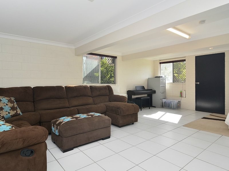 14 Beechwood Drive, Yamanto QLD 4305