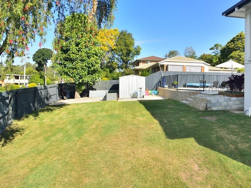 14 Beechwood Drive, Yamanto QLD 4305