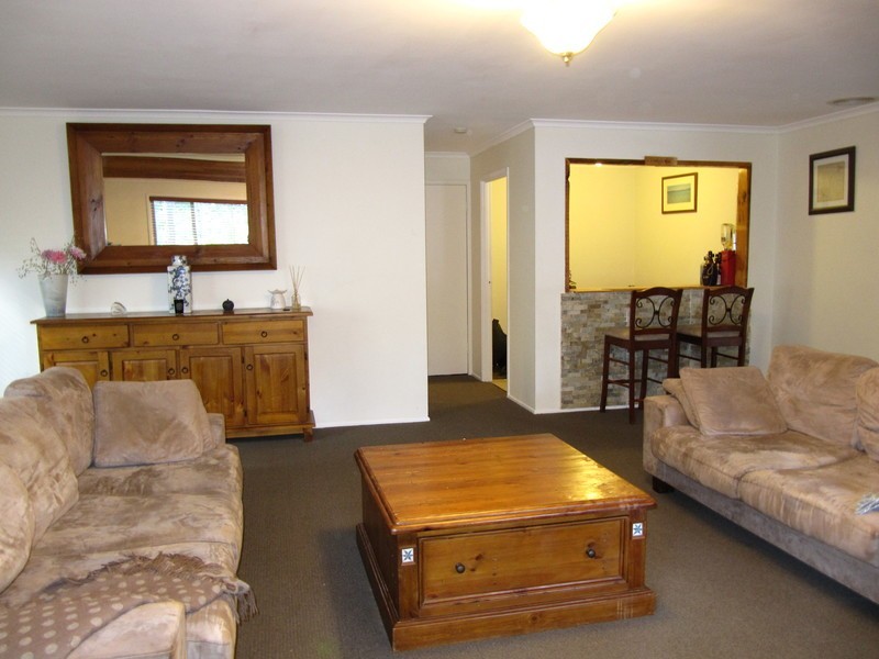 1 Heather Street, Karalee QLD 4306