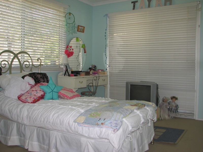 1 Heather Street, Karalee QLD 4306