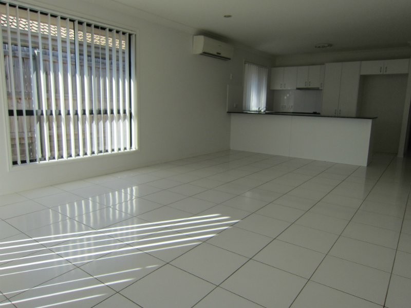 74 Westminster Crescent, Raceview QLD 4305