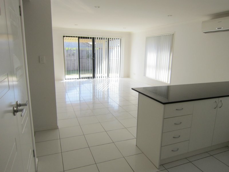 74 Westminster Crescent, Raceview QLD 4305