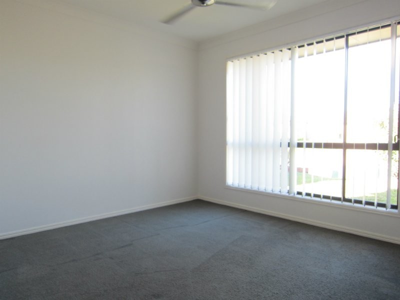 74 Westminster Crescent, Raceview QLD 4305