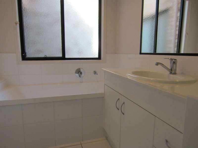 74 Westminster Crescent, Raceview QLD 4305