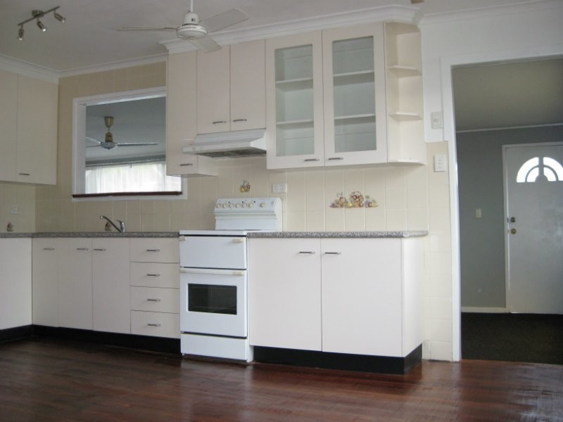 36 Briggs Road, Raceview QLD 4305