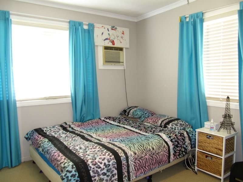 18 Petaine Street, Raceview QLD 4305