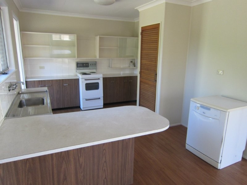 40 Creek Street, Bundamba QLD 4304