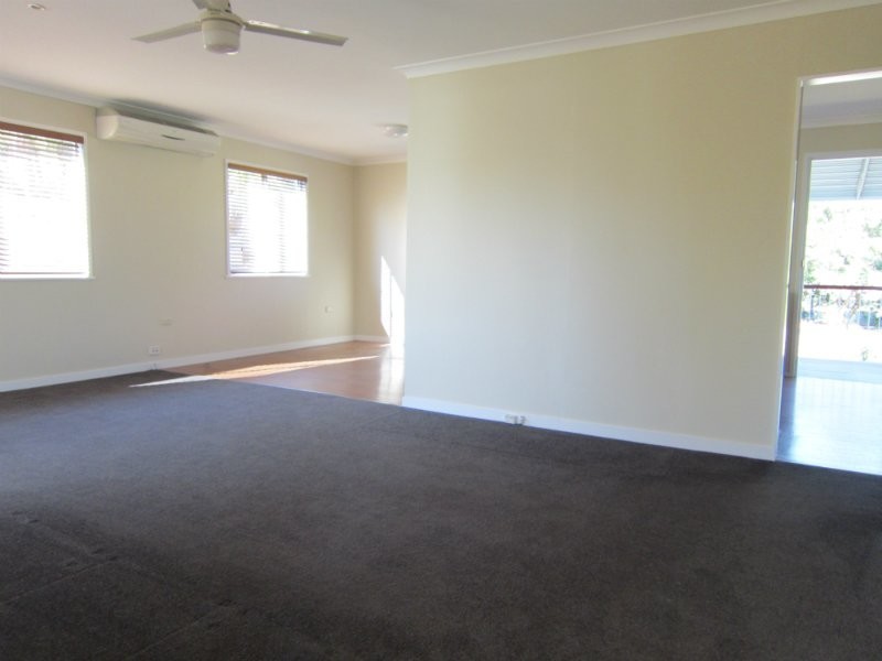 40 Creek Street, Bundamba QLD 4304