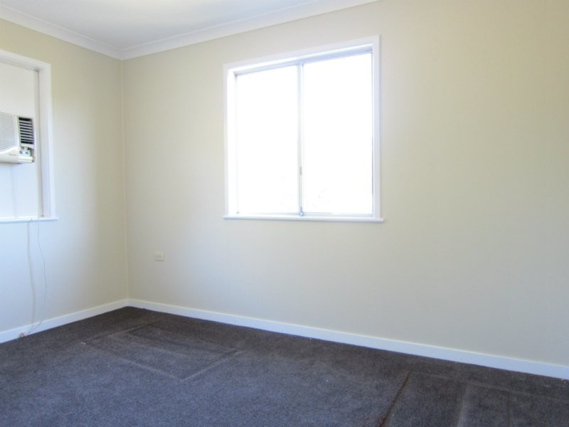 40 Creek Street, Bundamba QLD 4304