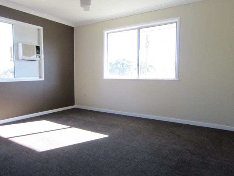 40 Creek Street, Bundamba QLD 4304