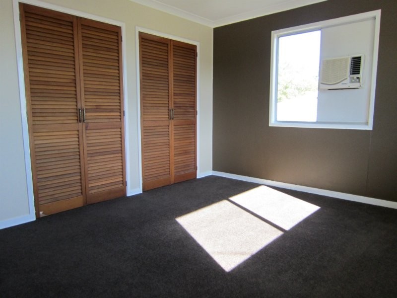 40 Creek Street, Bundamba QLD 4304