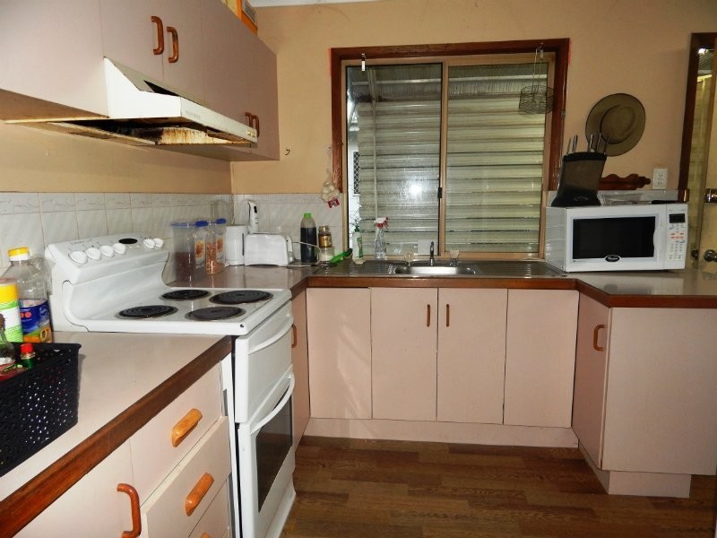 31 Boundary Street, Moores Pocket QLD 4305