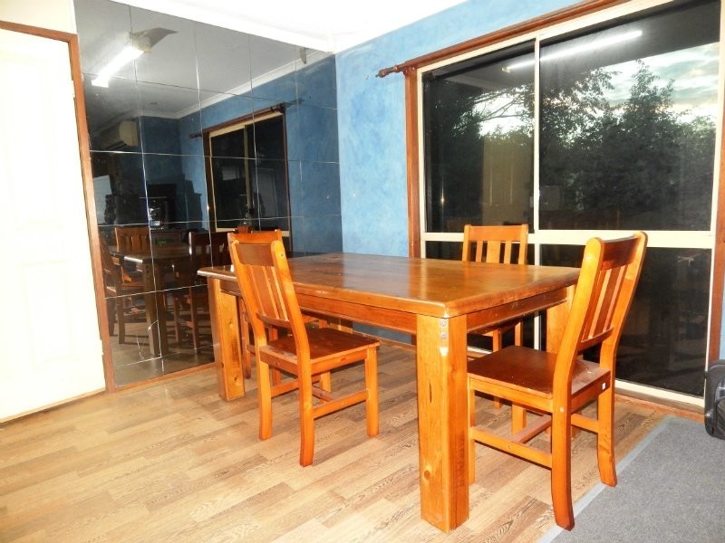 31 Boundary Street, Moores Pocket QLD 4305