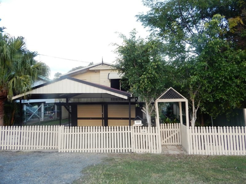 31 Boundary Street, Moores Pocket QLD 4305