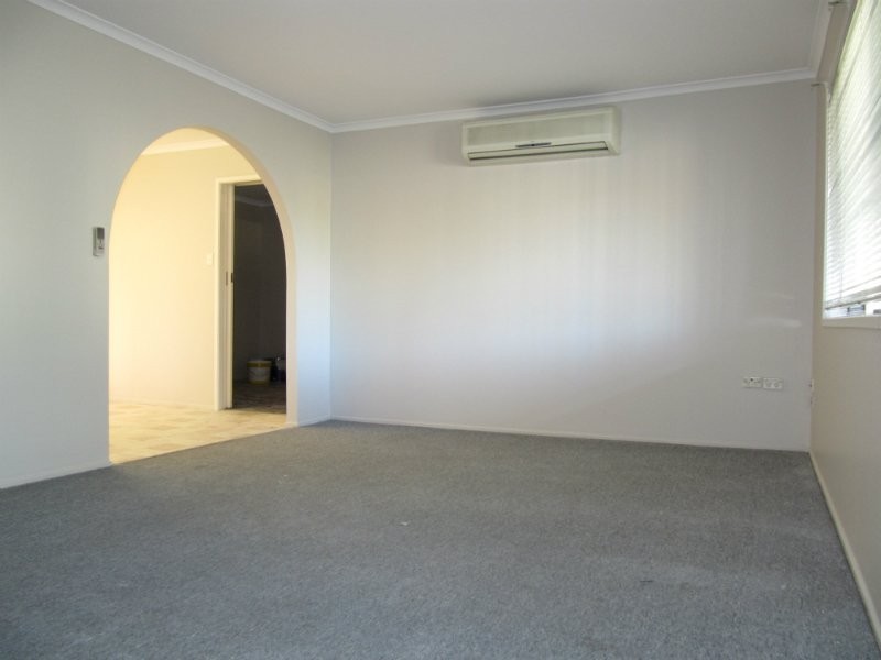 19 Briggs Road, Ipswich QLD 4305