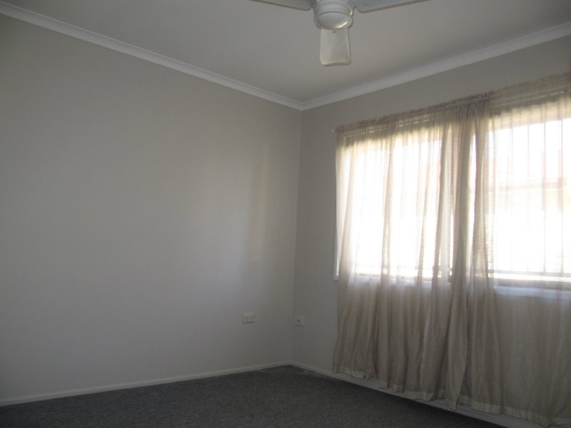 19 Briggs Road, Ipswich QLD 4305