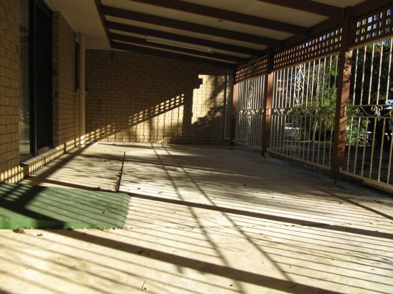 19 Briggs Road, Ipswich QLD 4305