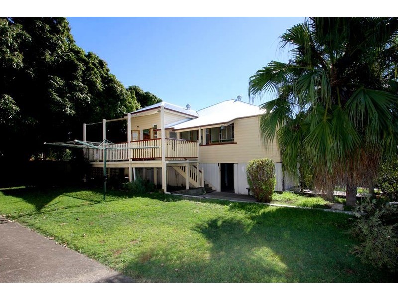 125 Glebe Road, Silkstone QLD 4304