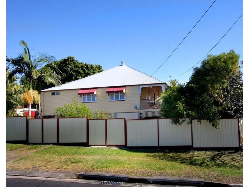 125 Glebe Road, Silkstone QLD 4304