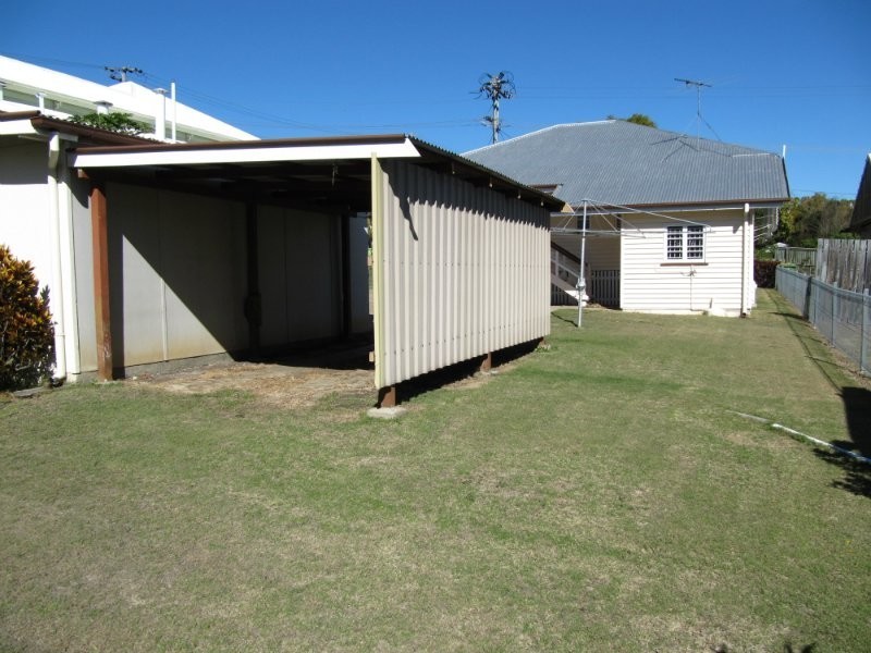 3 Barry Street, East Ipswich QLD 4305