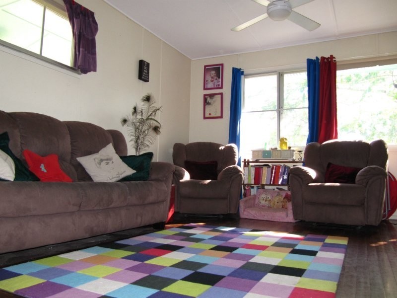4 Coverack Street, Leichhardt QLD 4305