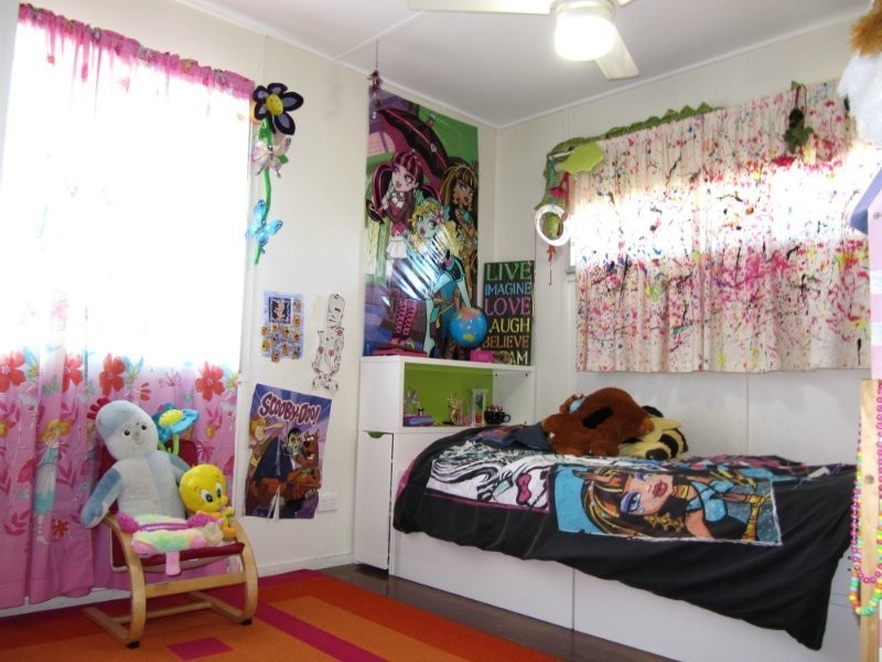 4 Coverack Street, Leichhardt QLD 4305