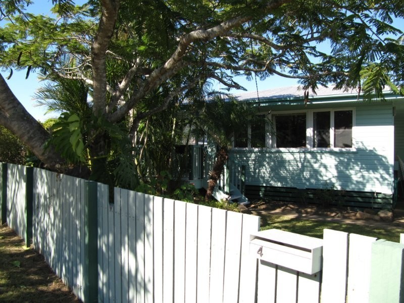 4 Coverack Street, Leichhardt QLD 4305