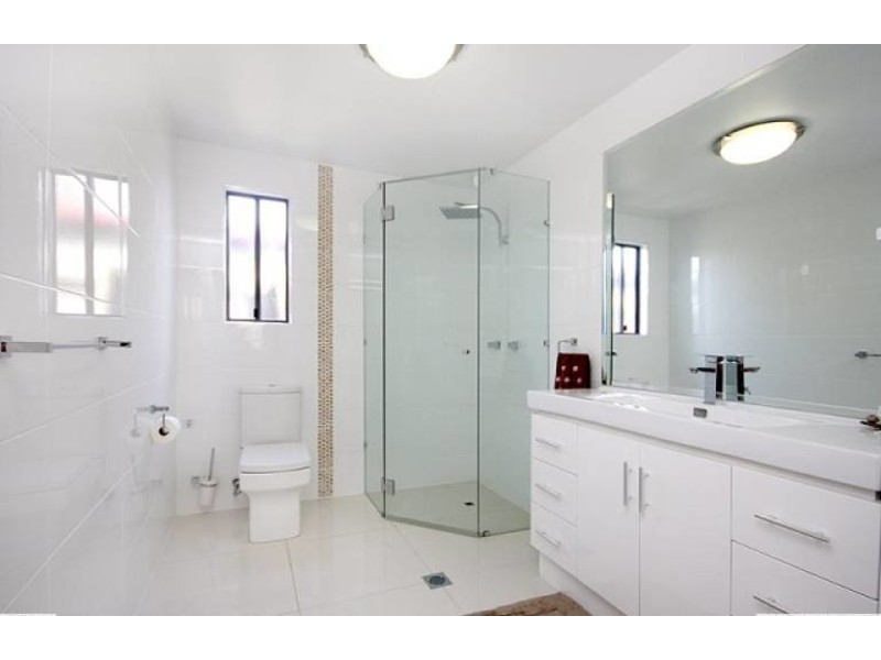 75 Haig Street, Brassall QLD 4305