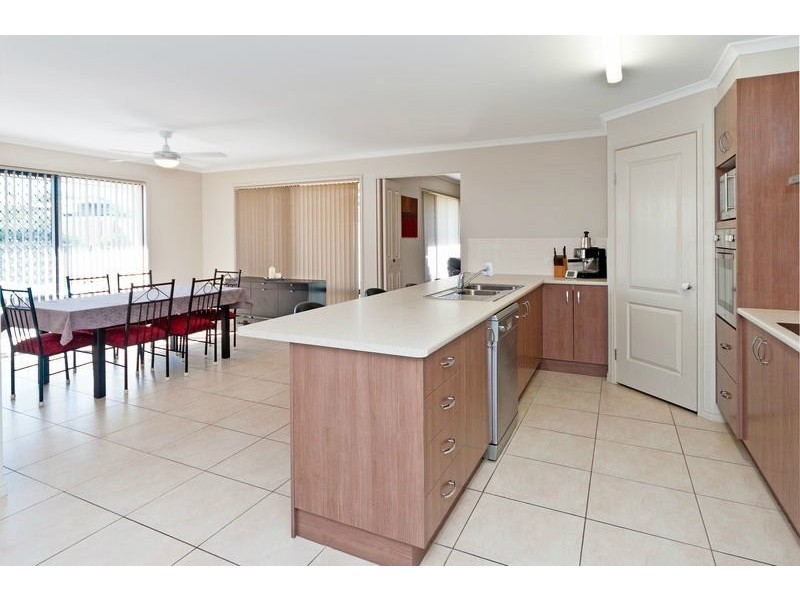 10 Sulzberger Court, Flinders View QLD 4305
