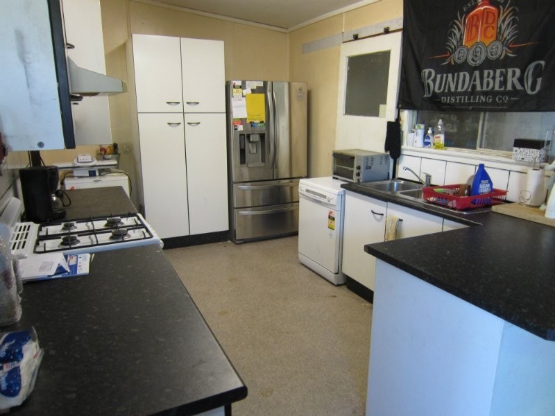 3 Heather Street, Silkstone QLD 4304