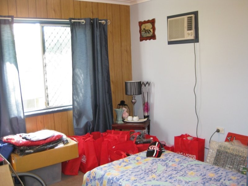 15 Prunda Parade, Raceview QLD 4305
